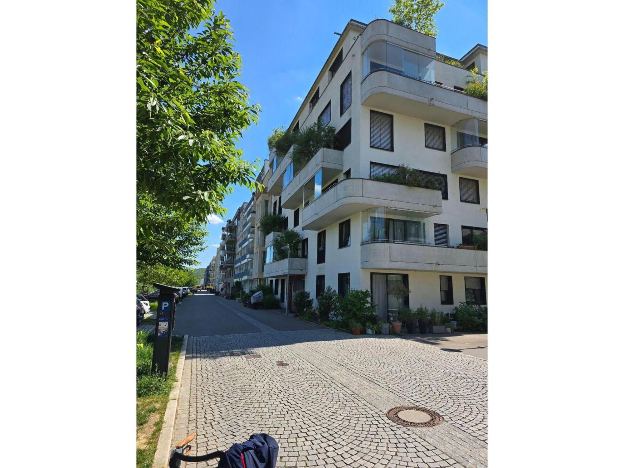Stadtnahes Gaestezimmer Im Penthouse Bei Esi 蒂宾根 外观 照片